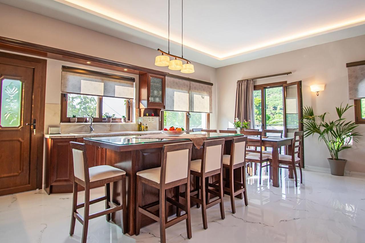 Zissis Villa & Pool 5Min Drive To Beach Kato Yerakarion エクステリア 写真
