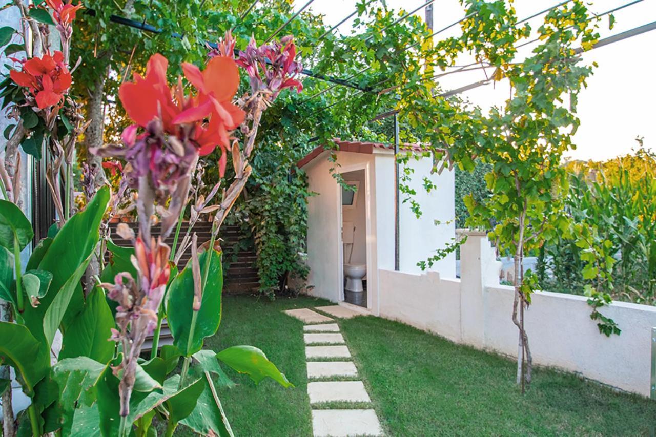 Zissis Villa & Pool 5Min Drive To Beach Kato Yerakarion エクステリア 写真