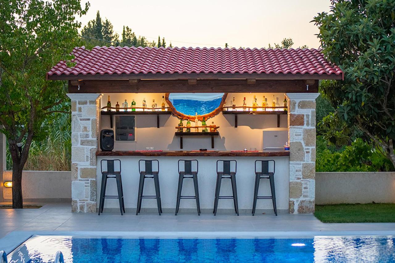 Zissis Villa & Pool 5Min Drive To Beach Kato Yerakarion エクステリア 写真