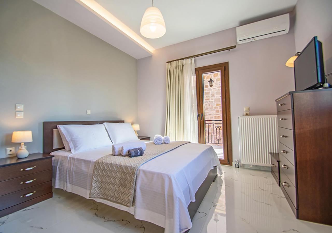 Zissis Villa & Pool 5Min Drive To Beach Kato Yerakarion エクステリア 写真